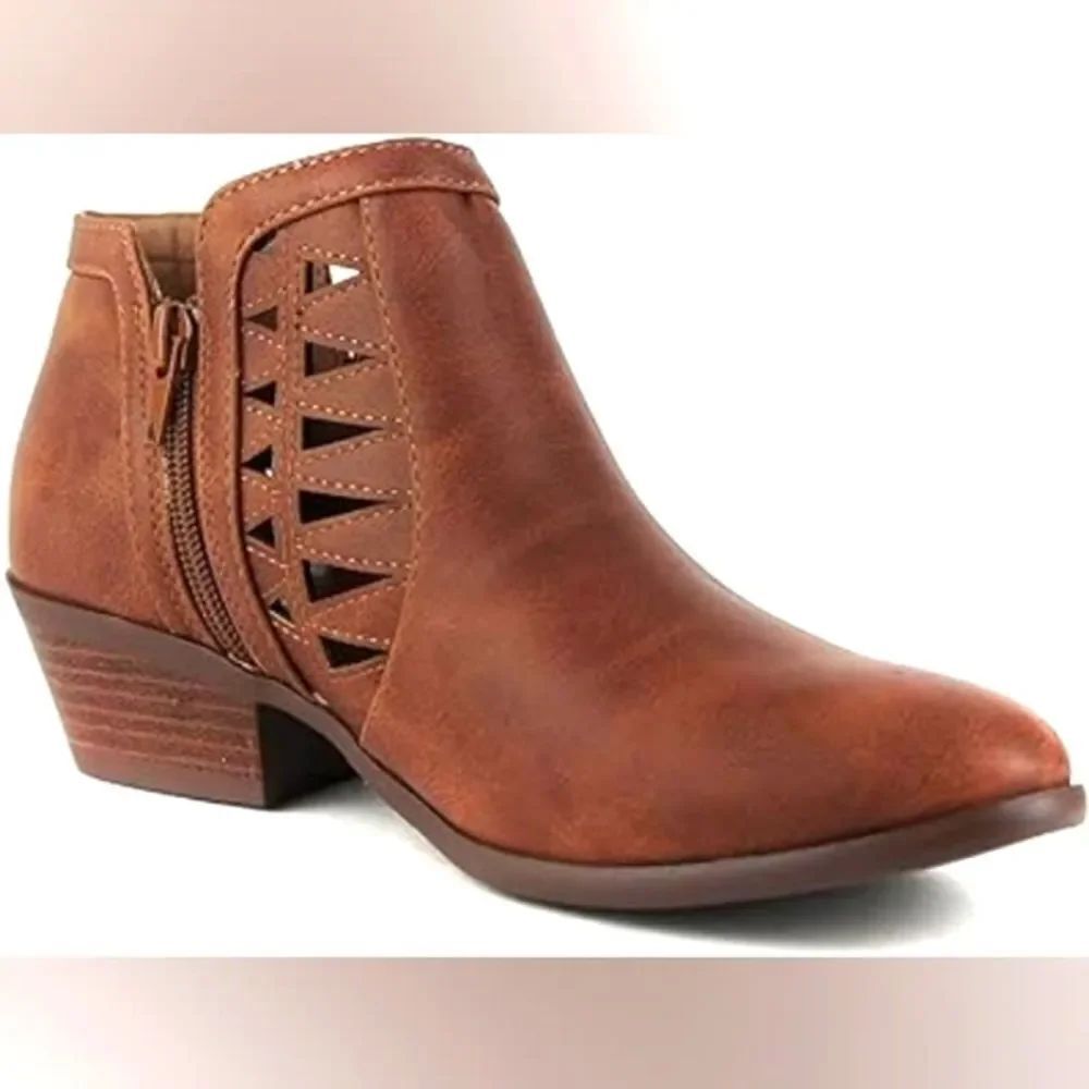 (S-3401)  Soda CHANCE Womens Perforated Cut Out Booties Sz 10